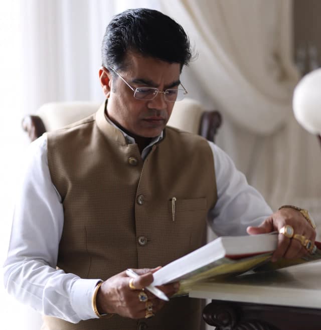 Prof. Gurdeep Arora
